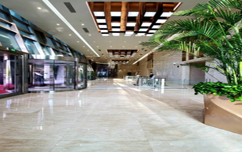 亦城财富中心入口