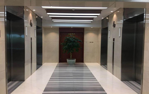 亦城财富中心电梯